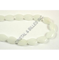 Glass bead 19x13mm, White